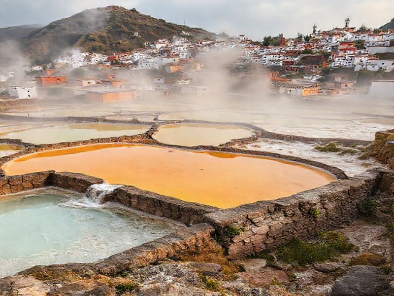 Sulfur baths in Abanotubani area
